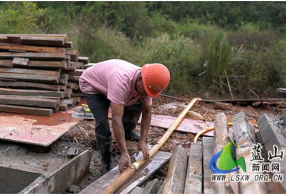 蓝山:加快农村饮水工程建设 守护百姓“舌尖上的安全”