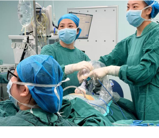 医疗服务提升年丨永州市中心医院：单孔腹腔镜技术巧除七旬老人盆腔25厘米巨瘤
