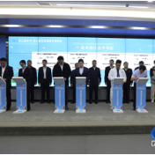 蓝山县举行第五届永州·蓝山国际皮具箱包博览会政关银企合作项目签约仪式