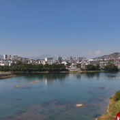 江华：“两河三岸”焕新颜 周末休闲人气十足