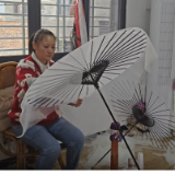 蓝山:非遗油纸伞撑起产业振兴新“伞”景