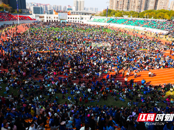 湘超淘汰赛永州“第二主场”数万球迷同步助威