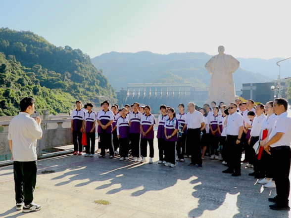 双牌：铸魂育人守初心 多维发力织密护苗网