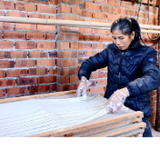 双牌县泷泊镇:红薯丰收加工忙 薯香铺就增收路