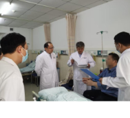 医疗服务提升年丨柔性引才肾内科专家张浩教授到永州市中心医院指导工作