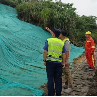 运营视窗丨湖南高速集团永州分公司江华管理所：雨停我不停！