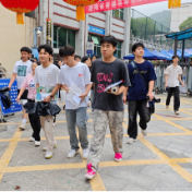 双牌：爱心汇聚温暖护航 2025年高考圆满收官