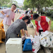 永州四中组织开展送别毕业生专项志愿服务活动