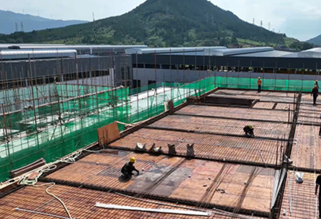 蓝山县：错峰施工战酷暑 工程建设有“凉”方