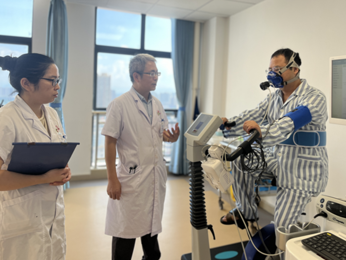 医师节丨永州职院附属医院刘建宏：深耕杏林守初心 仁心妙术护心魂