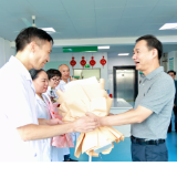 永州丨朱洪武走访慰问一线医务工作者