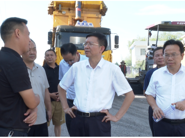 祁阳：蒋良铁调研全市农村公路建设工作