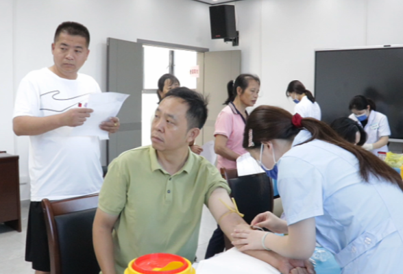 蓝山县开展2025年度新就业形态劳动者免费体检活动
