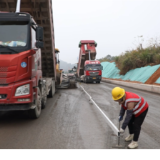 桂新高速宁远段路面施工全速推进