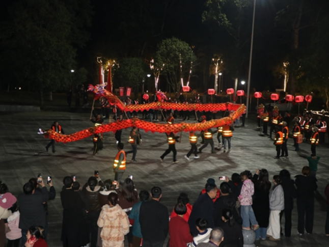 金洞管理区：传统文化舞动中国年