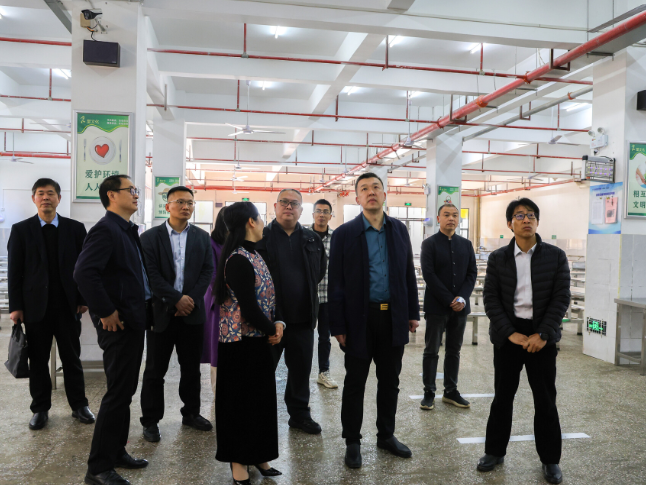 江永：李群辉调研教育系统工作