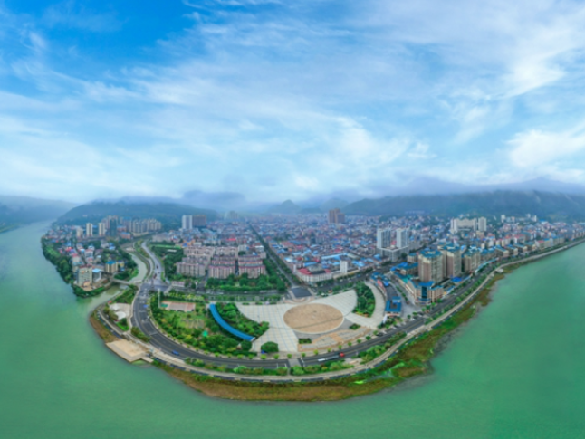 双牌：张跃斌、向树华到景区就第五届永州旅发大会筹备工作现场办公