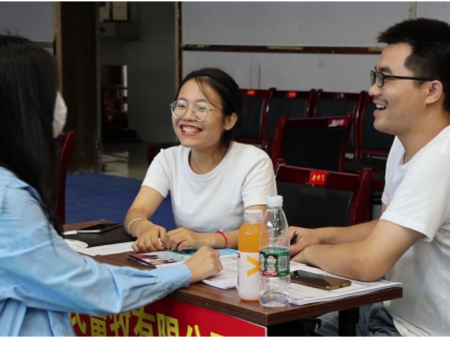从“毕业季”到“就业季” 新田351个见习岗位为青年铺就职场“初舞台”