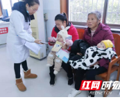 南县武圣宫镇：“国奶扶贫” 关爱贫困婴幼儿健康成长