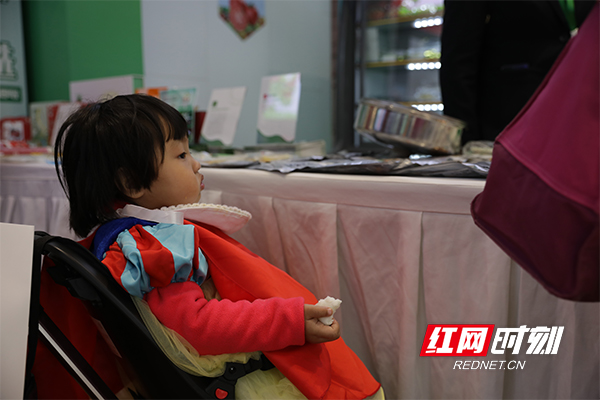 益阳特色“发粑粑”，老少皆宜。.jpg