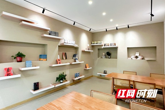 贾平凹书屋.marked.jpg