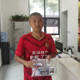 高考准考证“不要了”？资阳民警拾到考生文具袋并交给失主