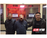 益阳男子酒驾遇路检掉头想跑 强行冲关撞伤交警被拘