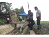 罗讯检查指导浪拔湖镇险情处置工作