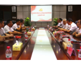 罗讯率县委常委会议成员赴省党史陈列馆开展主题党日活动