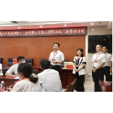 罗讯等县领导亲切看望党代表
