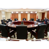 罗讯主持召开县委常委会2022年第1次会议