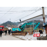 对违建“零容忍”！安化两处违规建筑被依法拆除