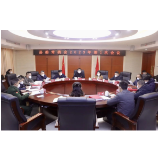 罗讯主持召开县委常委会2023年第1次会议