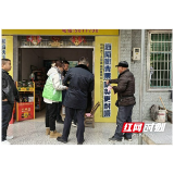 南县武圣宫镇：文明劝导占道经营 守住整洁门槛线