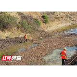 赫山泉交河镇：河道保洁不松懈 坚守一线护碧波