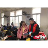 南县明山头镇开展“扫黄打非”学雷锋志愿服务活动