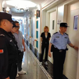 桃江突击清查城区娱乐场所护平安