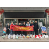 安化县市监局开展食品安全抽检合格备份样品捐赠活动