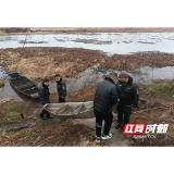 南县青树嘴镇：清理“三无”船舶 守护渔业资源