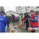 资阳区迎风桥镇：多措并举抗寒潮 破冰防冻保畅通