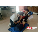 赫山区衡龙桥镇举办CPR+AED救护员培训