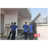 南县依法依规查处住宅小区违章建筑