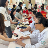 益阳市第一中医医院举办中医药市集义诊活动