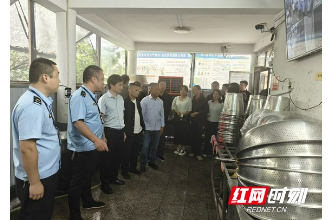 赫山区兰溪镇人大联合开展专项检查 筑牢食品安全防线