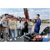 邂逅“火焰蓝”的温度,益阳高校师生“零距离”感受消防魅力