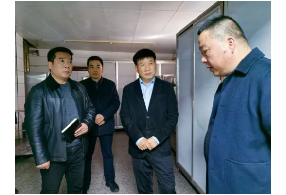 罗必胜督导检查校园食品安全工作