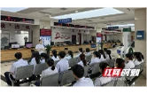 全员练兵 以学促干 桃江办税服务厅推行“轮流授课”模式
