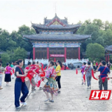 赫山区文旅广体局开展文艺惠民活动