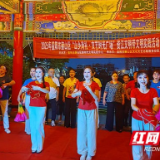 资江畔夜放华彩！赫山区文艺志愿演出点亮群众文化生活