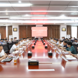 陈竞主持召开市委常委会（扩大）会议暨市委理论学习中心组2025年第7次集体学习